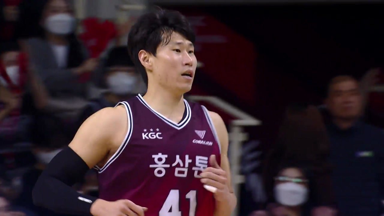 돌아온 '건강한 오세근'...KGC인삼공사 선두 질주 이끈다 / YTN