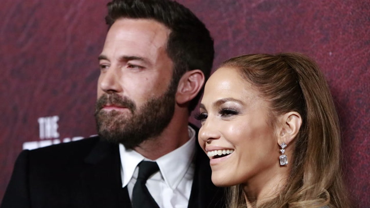 Jennifer Lopez und Ben Affleck haben sich Partnertattoos stechen lassen