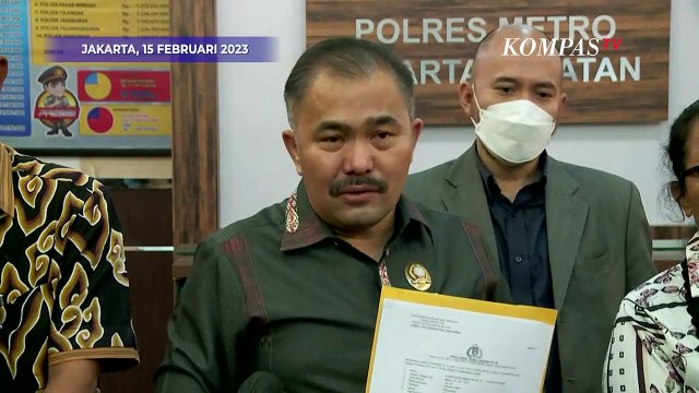 [FULL] Pernyataan Keluarga Brigadir Yosua Laporkan Ferdy Sambo Cs Soal Pencurian Uang