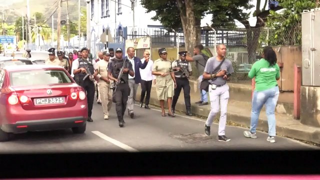 HINDS, COP MEET TUNAPUNA BUSINESS STAKEHOLDERS