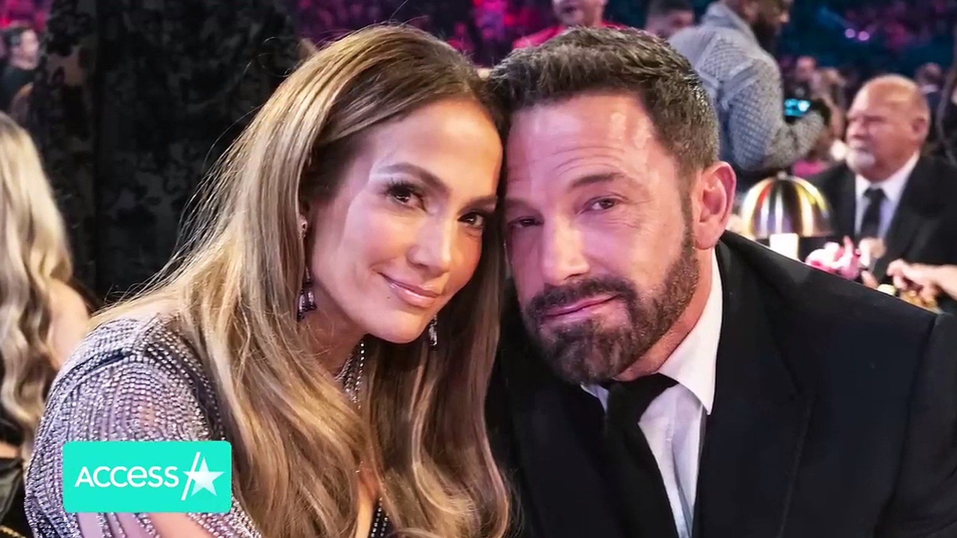 ⁣Jennifer Lopez Gets Ben Affleck Infinity Sign TATTOO
