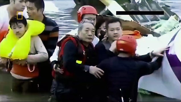 Air Crash Investigation - Caught On Tape (TransAsia Airways Flight 235)