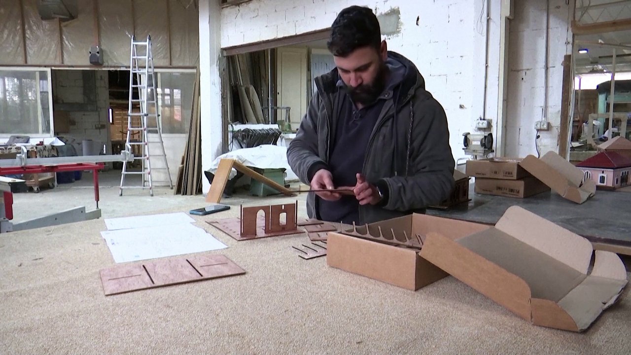 Miniature house puzzles a reminder of Lebanon's past