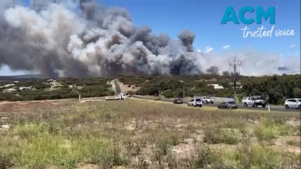 Massive uncontrolled bushfire burns towards Port Lincoln