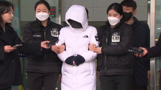 12살 아들 학대해 숨지게 한 부모 구속 송치... 사죄하는 마음뿐 / YTN