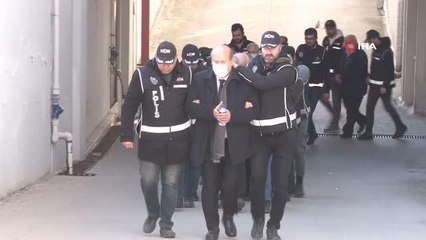 Depremde yıkılan binalarla ilgili 11 müteahhit ve mühendisten 5'i tutuklandı