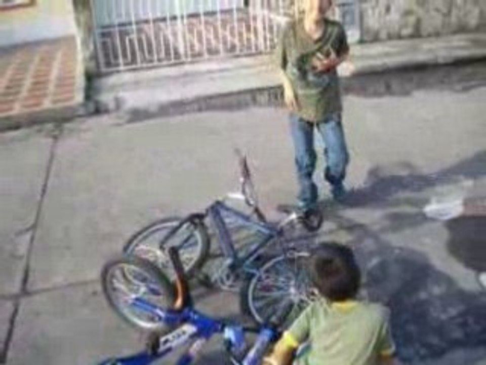 Santiago y Daniel crash