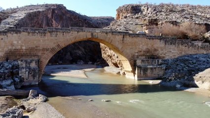 Tam 1800 yıllık ama depremde ayakta kaldı