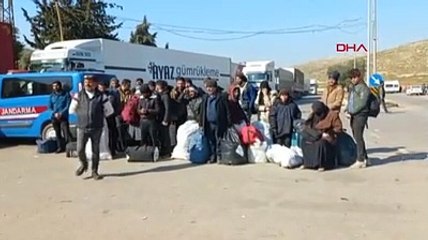 Suriyeliler depremden etkilenen yakınlarını görmek için ülkelerine gidiyor