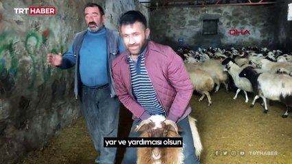 Hayvanlarını satıp depremzedelere bağışladılar