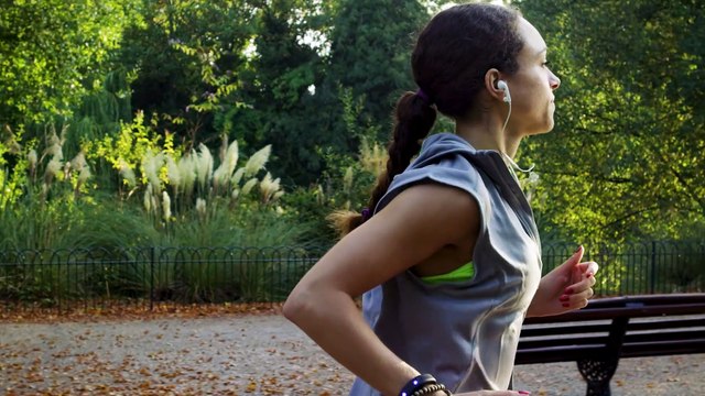 Joe Holder Teaches Fitness and Wellness Fundamentals S105E01 Meet Your Instructor