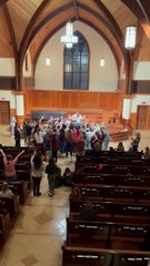 Avivamento de Asbury se espalha para mais universidades