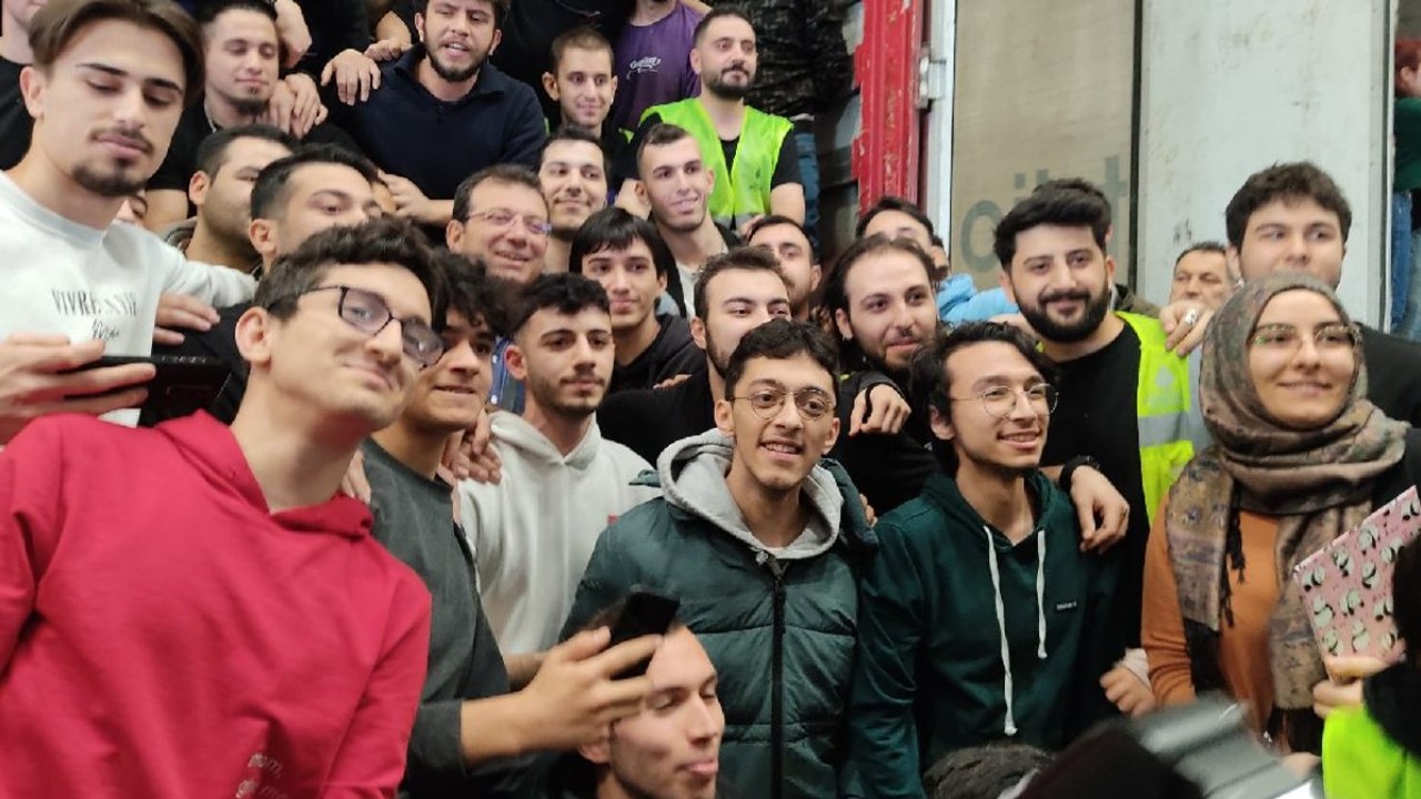 Ekrem İmamoğlu meydan okudu: O kapıyı devirir, gireriz içeriye