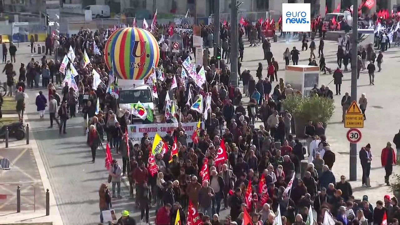 Los franceses protestan en la 5º jornada de manifestaciones en contra de la reforma de las pensiones