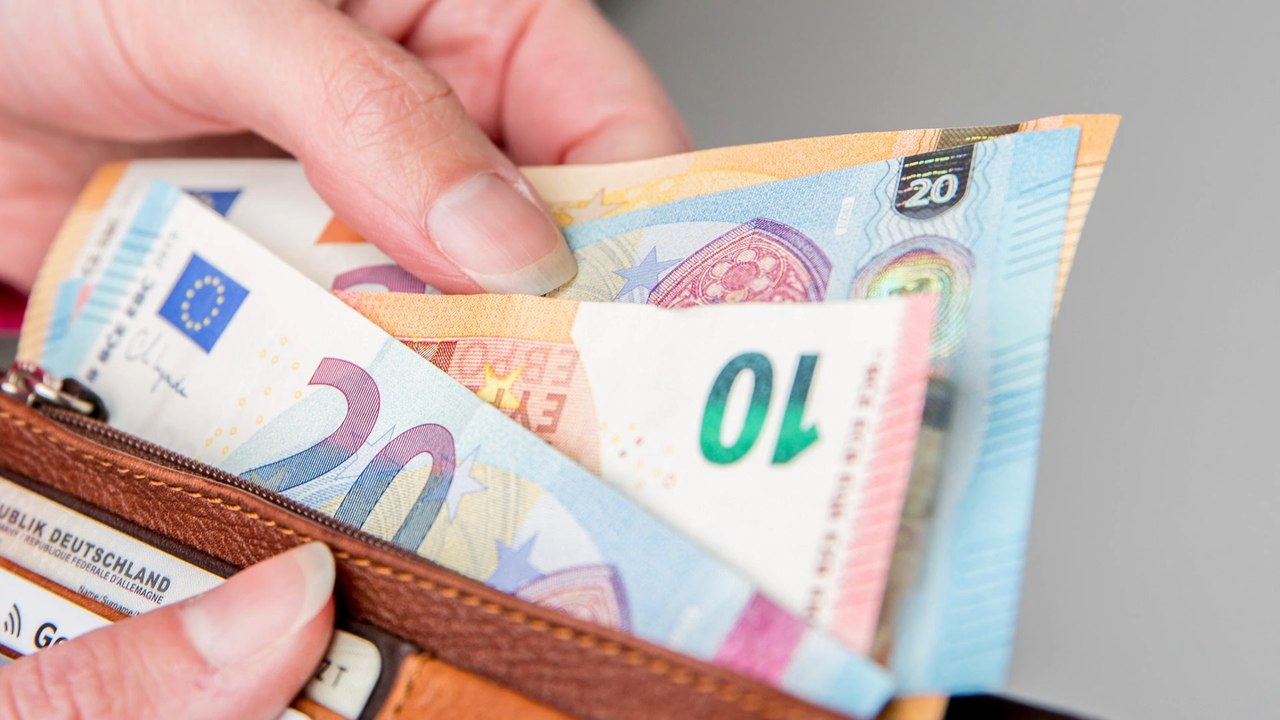 So können Studierende die Energiepauschale beantragen