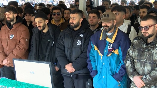 'Maestro' olarak bilinen rapçi Berk Karadaş son yolculuğuna uğurlandı