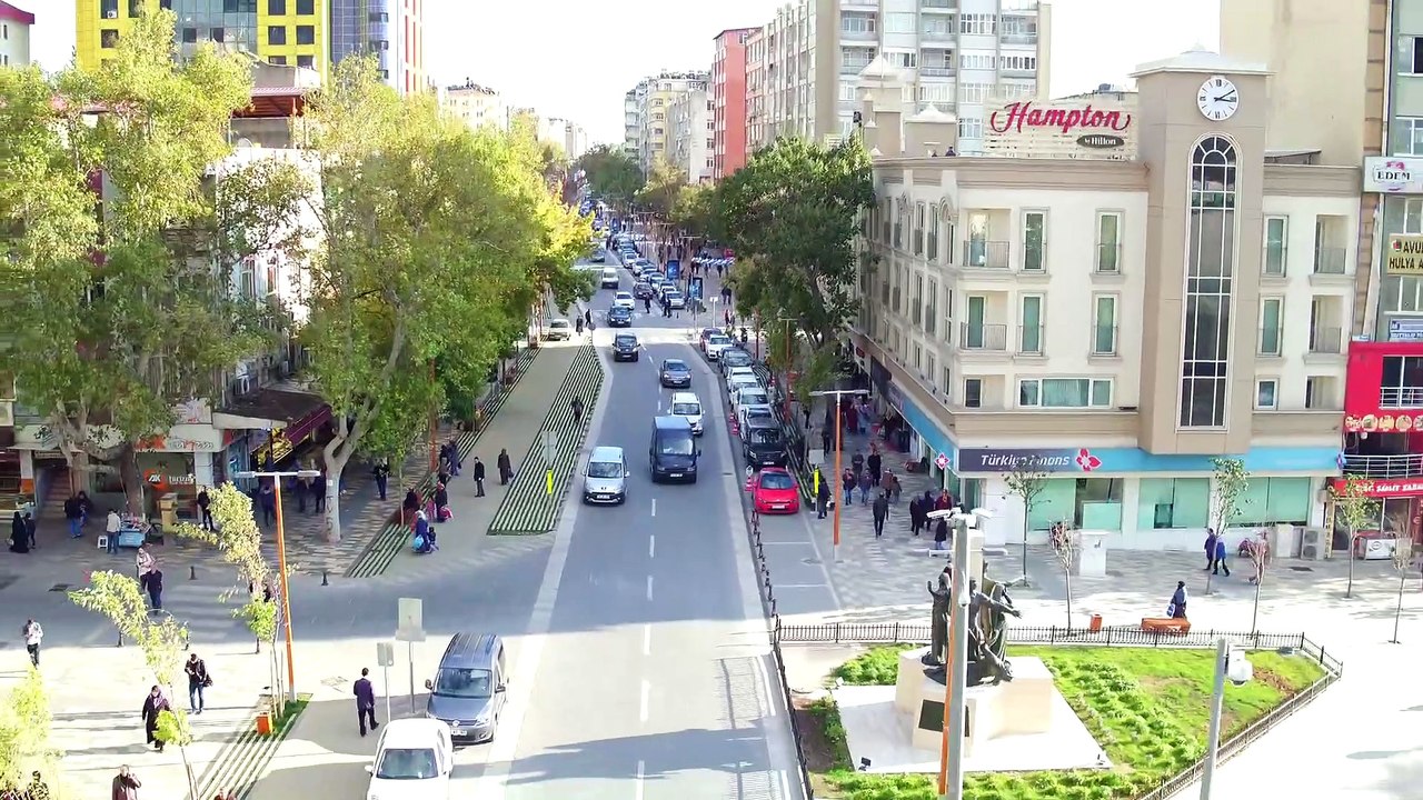 Kahramanmaraş'tan deprem öncesi ve sonrası görü...