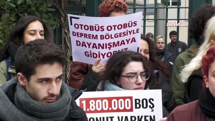 Mimar Sinan öğrencilerinden 'uzaktan eğitim' protestosu: 'Yurtları değil, Saray'ı boşalt'