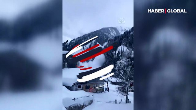 Rize'de çığ düşme anı cep telefonuyla görüntülendi!
