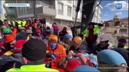 Enkazdan 226 Saat Sonra Canlı Çıkarıldı