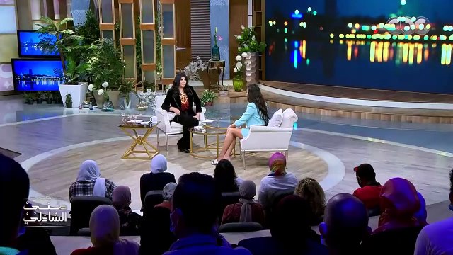 منى الشاذلي تحلل شخصية نادين نجيم.. طلاق نادين كان مخيفا