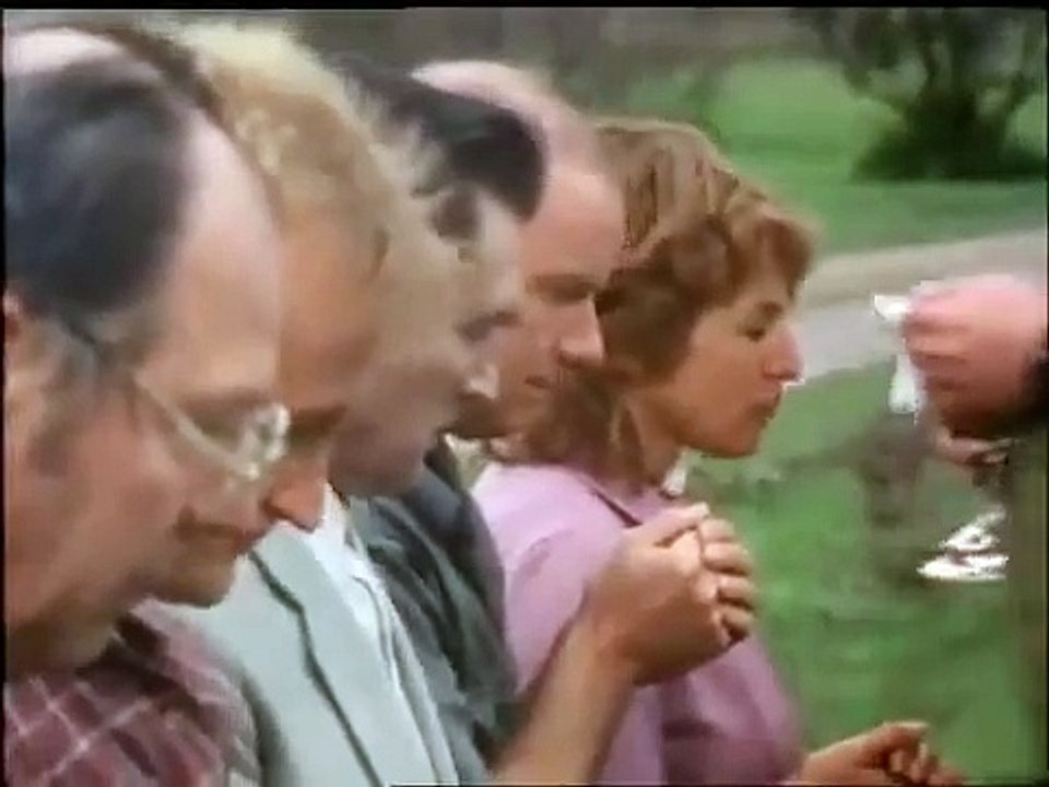 The Flying Doctors - Se1 - Ep17 HD Watch