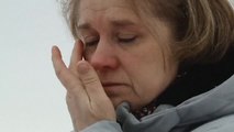 Una madre llora la muerte de su hijo en Ucrania