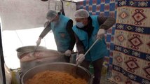 Kütahya'dan Osmaniye'deki depremzedelere sıcak yemek ikramı devam ediyor
