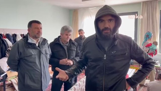 Malatyalı depremzede: Tuvalet için yıkık evlere girmek zorunda kalıyoruz, bitlenmeye başlayacağız, duş yok