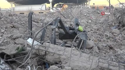 50 kişiye mezar olan binada 'kolon kesildi' iddiası