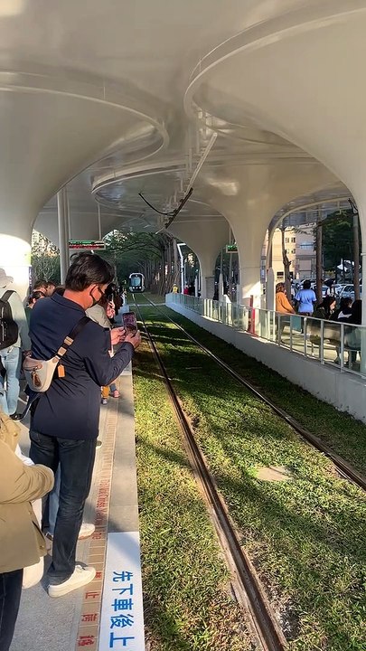 高雄輕軌列車內惟藝術中心進站Kaohsiung Light Rail Train arrived neiwei Art Centra station #忠駝論壇 #fyp #f4follow #fypシ #foryoupage #happy  #asmr #memes