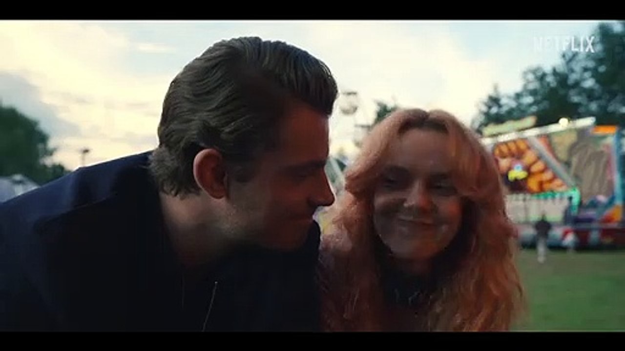 Ein Mädchen und ein Kosmonaut Trailer OV