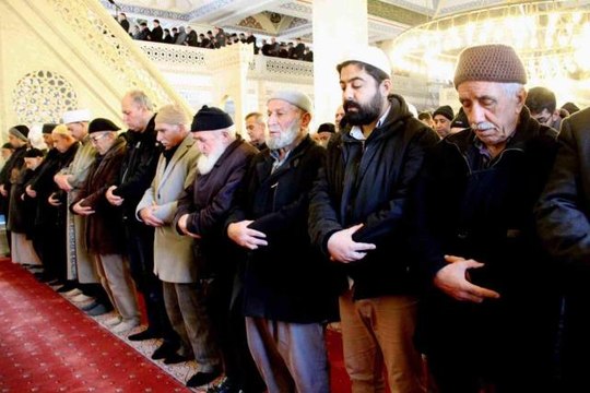 Depremde hayatını kaybedenler için Konya'da gıyabi cenaze namazı kılındı