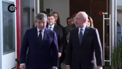 Davutoğlu'ndan Kılıçdaroğlu'na başsağlığı ziyareti