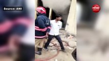 दिल्ली: केशव पुरम इंडस्ट्रियल एरिया में लगी आग, जान हथेली में रखकर दमकल कर्मचारियों ने बुझाई आग; देखें वीडियो