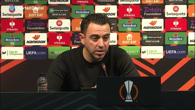 Xavi Hernández se va satisfecho por haber competido contra el Manchester United