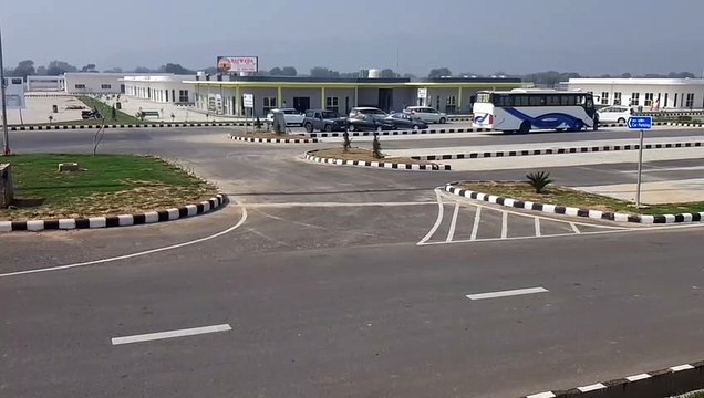 दिल्ली-मुम्बई वडोदरा एक्सप्रेस-वे पर दौडऩे लगे वाहन