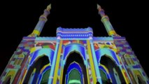 Lo spettacolare festival delle luci illumina le moschee a Sharjah
