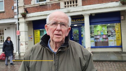 What are people's favourite holiday destination in the UK?