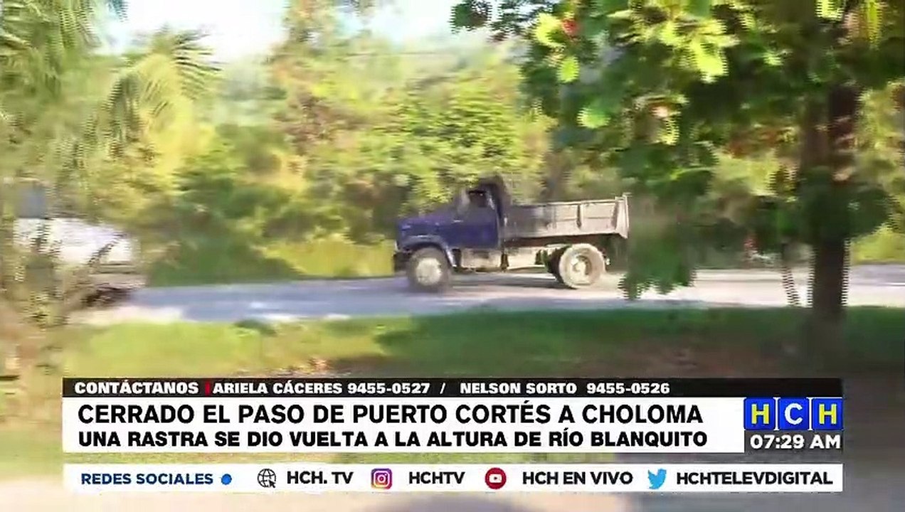 ¡Atravesada queda rastra, tras accidentarse en carretera de Choloma a Puerto Cortés!