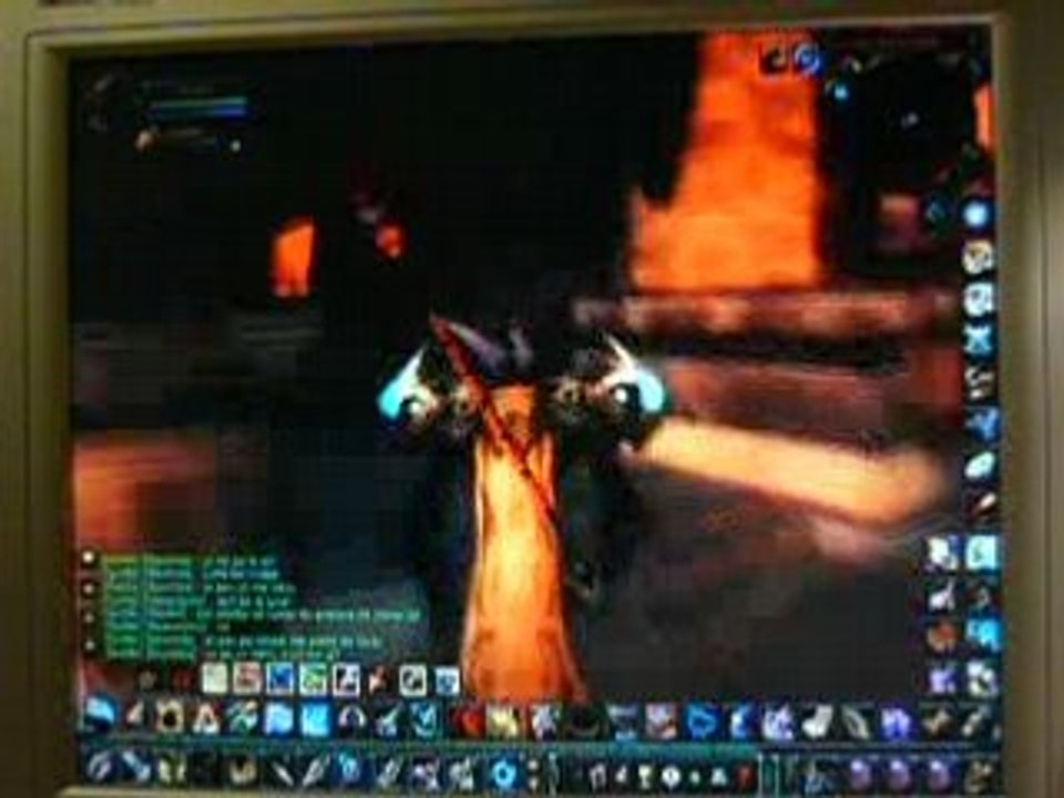 Un hunt passe une porte vérouillée, sans clé