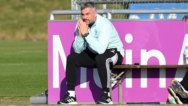 Reis scherzt: Wenn Sie mir die Nummer vom Fußballgott geben würden ...