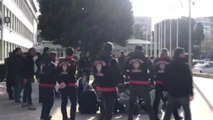 İzmir'de Üniversite Öğrencilerinden 'Uzaktan Eğitim' Protestosu: 22 Gözaltı