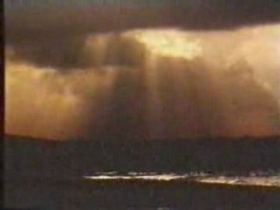 Ahmet kaya Ayrılıgın Hediyesi www.parissurgunu.com