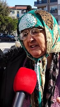 Depremzede aile yaşadığı dehşeti anlattı! Ne evim ne de yurdum kaldı