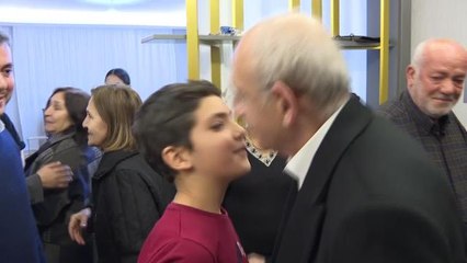 CHP Genel Başkanı Kılıçdaroğlu, depremzede Bilgin ailesini ziyaret etti