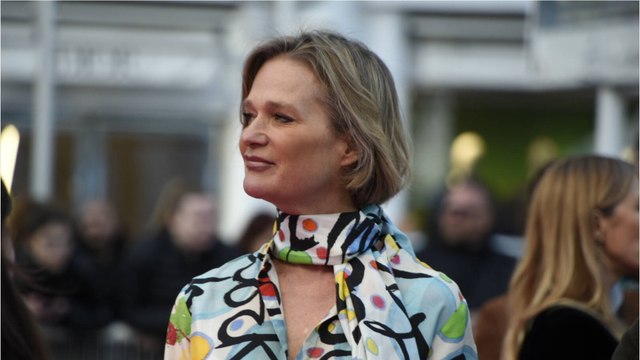 GALA VIDEO - Delphine de Saxe-Cobourg : ce geste d’affection public avec Albert II de Belgique très commenté