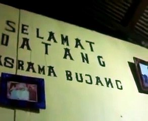 Lagu anak rantau. (Asrama rumah bujang).