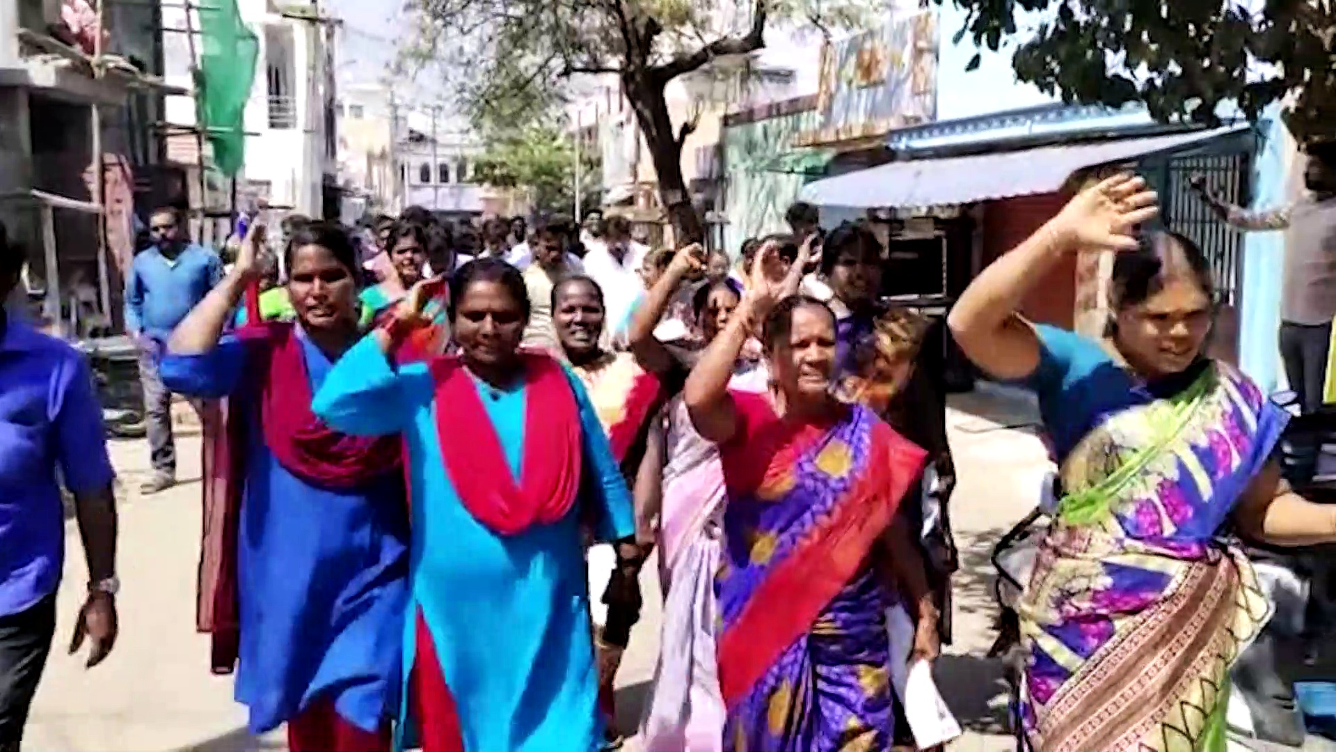 அருந்ததியர்களை வந்தேறிகள் என்று விமர்சித்த சீமானுக்கு வலுக்கும் கண்டனம்! தொடரும் ஆர்ப்பாட்டம்!