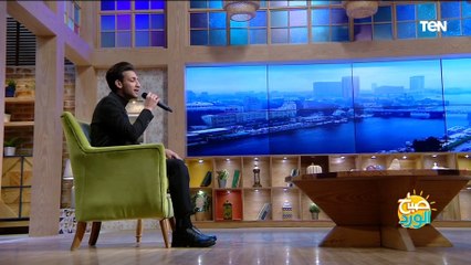 "ربنا صلي وسلم والملائكة الكرام ودعانا كي نصلي عالنبي بدر التمام".. إنشاد في حب رسول الله